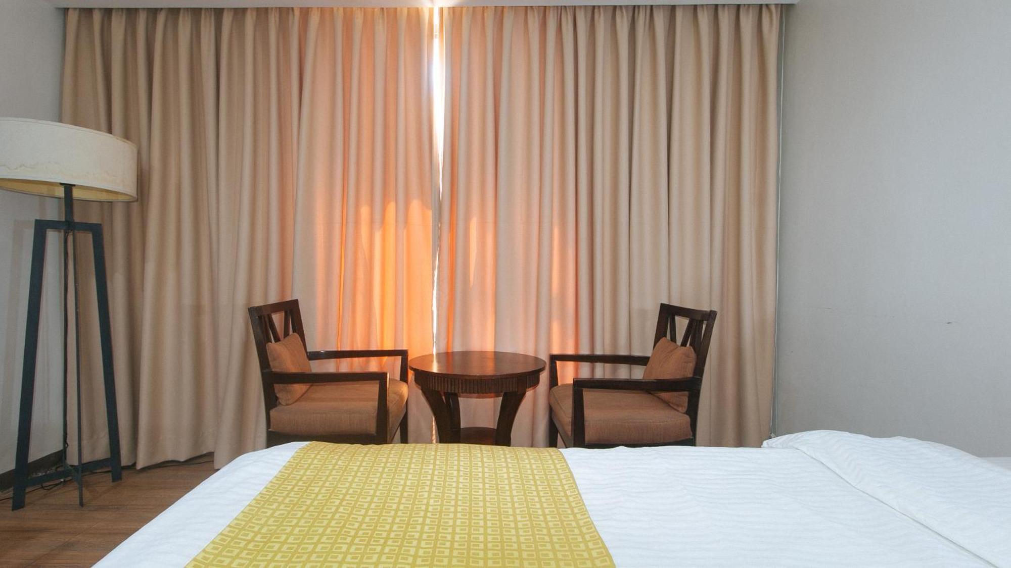 Bliss Hotel San Fernando Pampanga City Exterior photo