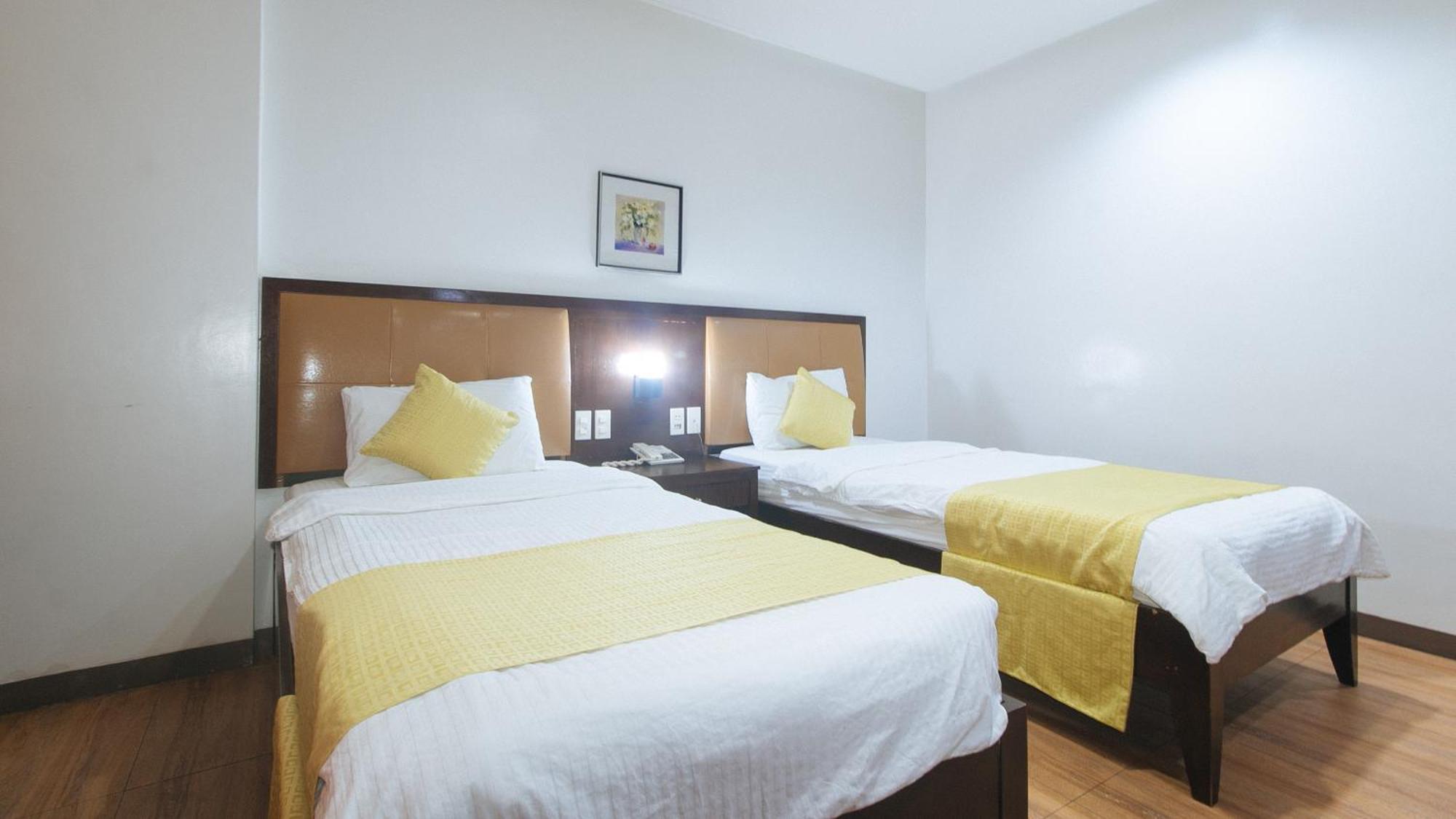 Bliss Hotel San Fernando Pampanga City Exterior photo